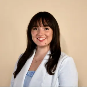 Kamryn VanWanzeele Online Therapy, LMHC, LACA, EMDR, Licensed Mental Health Counselor in Carmel, IN 46032