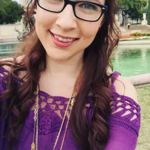Caitlin Senger