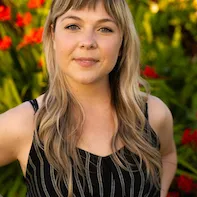 Annika Jakes