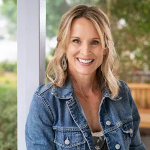 Tania Henderson, LPC Colorado License 4115, Counselor in Wheat Ridge, CO 80033