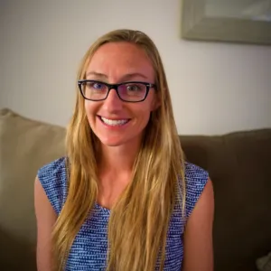 Lindsay Bartos