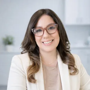 Carolyn Valenzuela