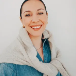 Laura Magno King, MA, AMFT, Associate Marriage & Family Therapist in ,  