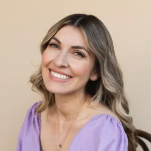 Cassidy Freitas, MFC 91256, Licensed Marriage & Family Therapist in ,  