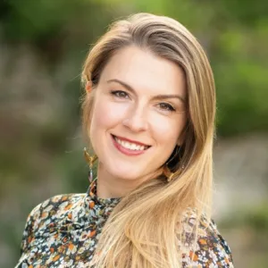 Kristi Vaamonde, LCMHC, SEP, REAT, ATR-BC, Counselor in Asheville, NC 28732