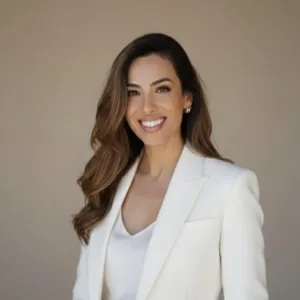 Aviva Asbaghi, AMFT # 132976, Associate Marriage & Family Therapist in Studio City, CA 91604