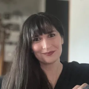 Amy Bayer