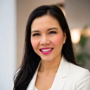Belle Khuu