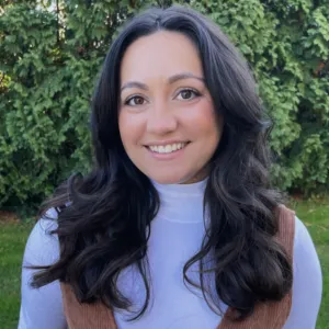 Kenzi DeFaria, LICSW, Clinical Social Worker  in Swansea, MA 02777