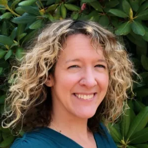 Mary Fromm, , Associate Clinical Social Worker in Tigard, OR 97223