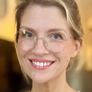 Kaci Ralph Christnovich, MA, Associate Professional Clinical Counselor in Plymouth, MN 