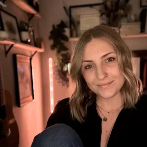 Karlie Weishoff, LICSW, LISW-CP, Licensed Clinical Social Worker in SC, MN 