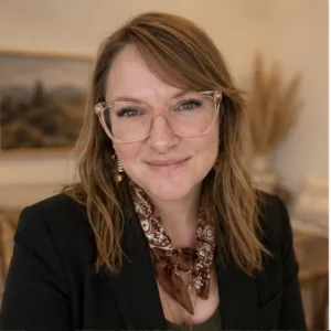 Lindsay Meyers, LPC, Licensed Clinical Mental Health Counselor in Littleton, CO 