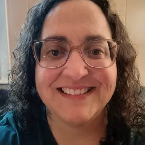 Lori Medeiros, ,  in ,  