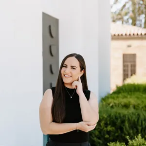 Victoria Lopez, AMFT, Associate Marriage & Family Therapist in ,  