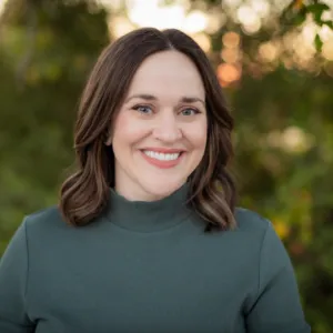 Lindsay Mccartney