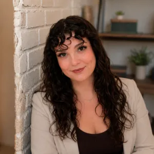 Kait Schlesinger, LCSW, Licensed Clinical Social Worker  in New York 