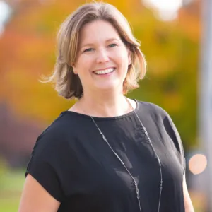 Dr. jacqueline Cahalan
