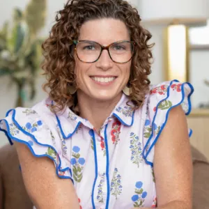 Josie Leonard, MA, LPC, Licensed Professional Counselor in Prairie Village, KS 