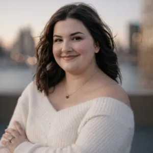Victoria Tzavellas, LMSW-C, Clinical Social Worker  in ,  