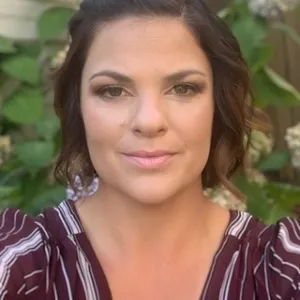 Alexandra Herrera, LPC, ATR-BC, Licensed Professional Counselor in Fairfax, VA 22030