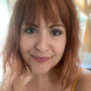 Elizabeth Kahn, MA, LAC, Licensed Professional Counselor Associate in Marlton, NJ 