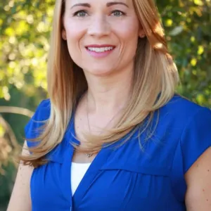 Rhiannon Martin