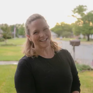 Julie Peterson, LCSW, Licensed Clinical Mental Health Counselor in DWG,  