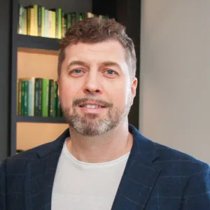 Miles Narducy, LCPC, Licensed Professional Clinical Counselor in Chicago, IL 60657