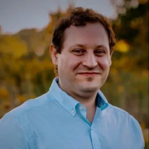 Alexander Cosmas, Therapy Interns, MBA, RYT-200, Student Therapist in Northbrook, IL 