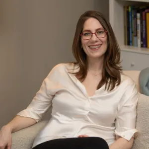 Nina Van Sant, , Psychotherapist in Washington, DC 20016