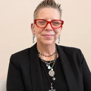 Amy Stuart, LCSW, Licensed Clinical Social Worker in Chicago, IL 
