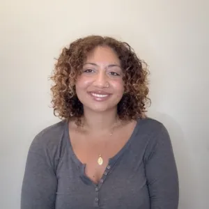Dominique Pelli, , Student Therapist in New York City, NY 11374
