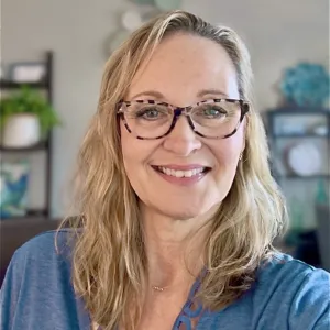 Wendy Taylor at Interconnections Psychotherapy, PLLC, MA in Marriage and Family Therapy, Licensed Marriage & Family Therapist in Naperville, IL 60564