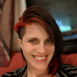 Amanda "kit" Lentini
