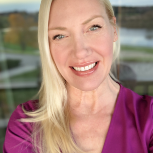 Erica Leibrandt, LCPC, RYT, Counselor in Glenview, IL 
