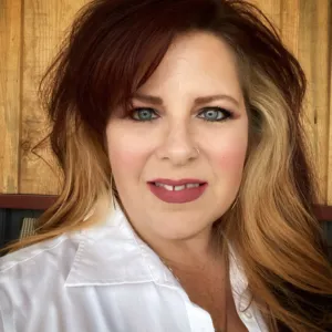 Kelly Winter, LMFT in OR and CA, Licensed Marriage & Family Therapist in Bend, OR 