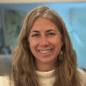 Julie Waters, MA, LMFT 97171, Licensed Marriage & Family Therapist in Oakland, CA 94611