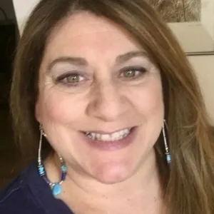 Beth Elia