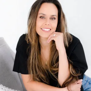 Viviana Mcgovern