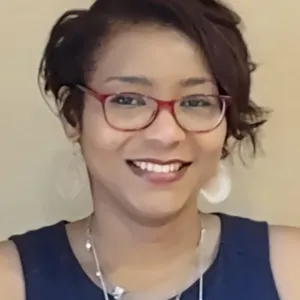 Stephanie Thom