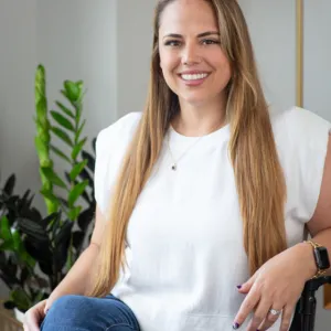 Stevie VanAusdale, Ph.D., LMHC, Counselor in Gainesville, FL 