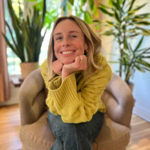 Zoë Kahn, LCSW, Licensed Clinical Social Worker in Los Angeles, CA 
