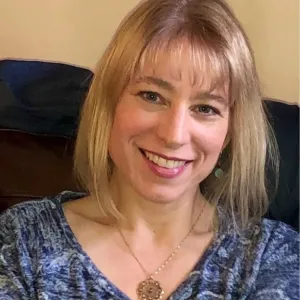 Amy Szaraz