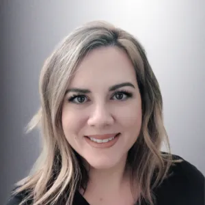 Tarah Holcomb