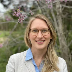Julia Shirar