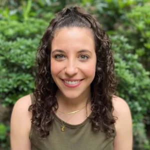 Carly Sackellares