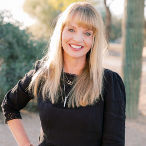 Michelle Hildt, MA, LMFT, EFT trained, EMDR trained, Marriage & Family Therapist in Scottsdale, AZ 