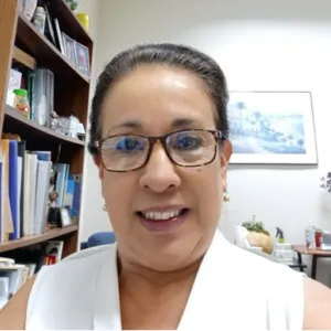 Lydia Robles, LMFT, Licensed Marriage & Family Therapist in Long Beach, CA 