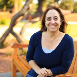 Devora Lomas, Supervised by Dr. Thomas Lucking 97696, Associate Professional Clinical Counselor in Los Gatos, CA 